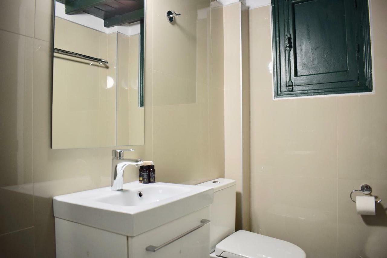 Central 2-Bedroom Apartment With Rooftop Access! Ep9G Αθήνα Εξωτερικό φωτογραφία